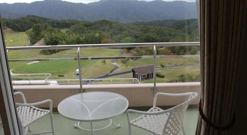 Lake Forest Resort