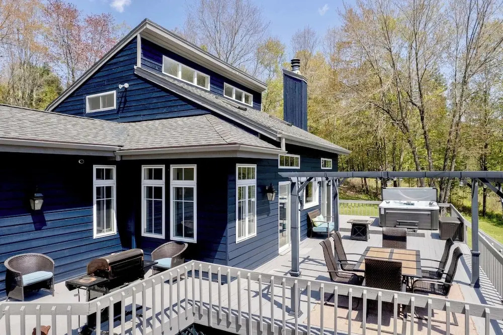 'the Mountain House:' Windham Retreat w/ Hot Tub!