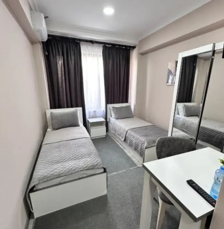 Lider Hotel (Лидер)