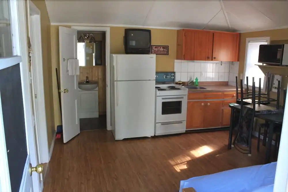 Alton Lodges