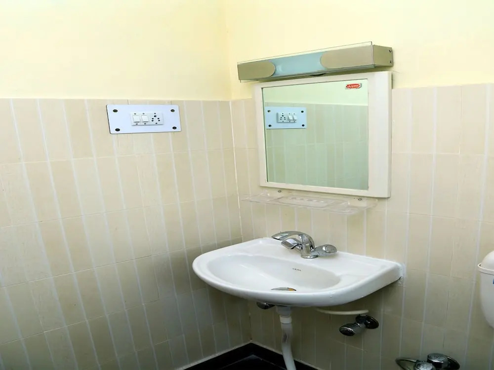 OYO 13179 Home Mountain Abode Mehli