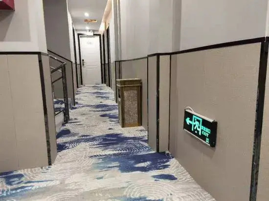 Huayi Hotel (Jinmao Building, Linquan County, Liyang City)