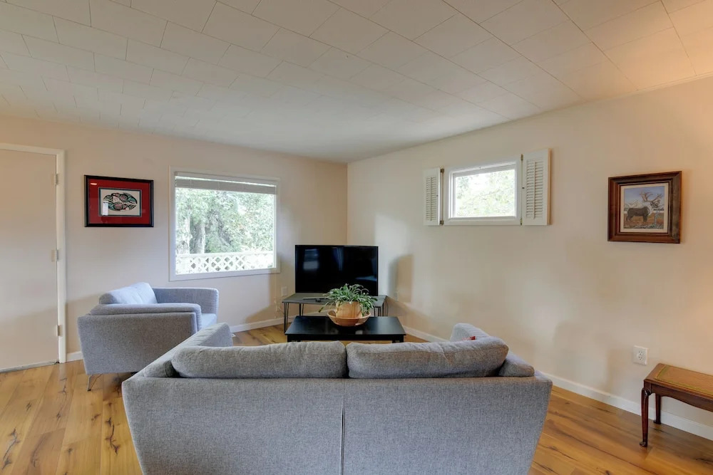 Downtown Anchorage Vacation Rental w/ Garden Views