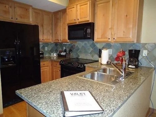Golden Bench Townhome 7 - One Bedroom Townhome