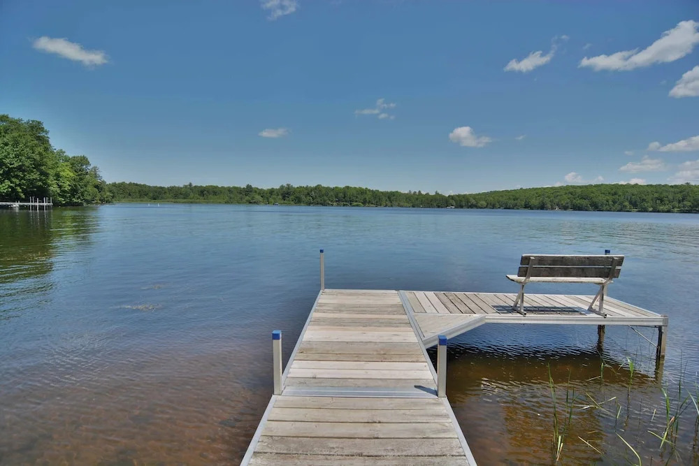 Thirty Point Lodge