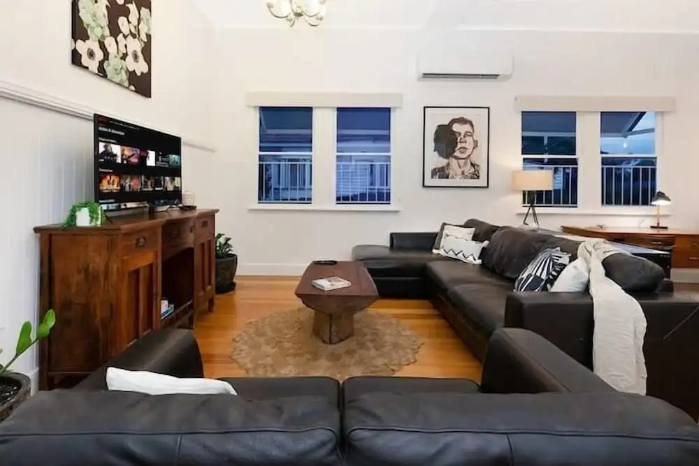 The Indooroopilly Queenslander 4BDR Home