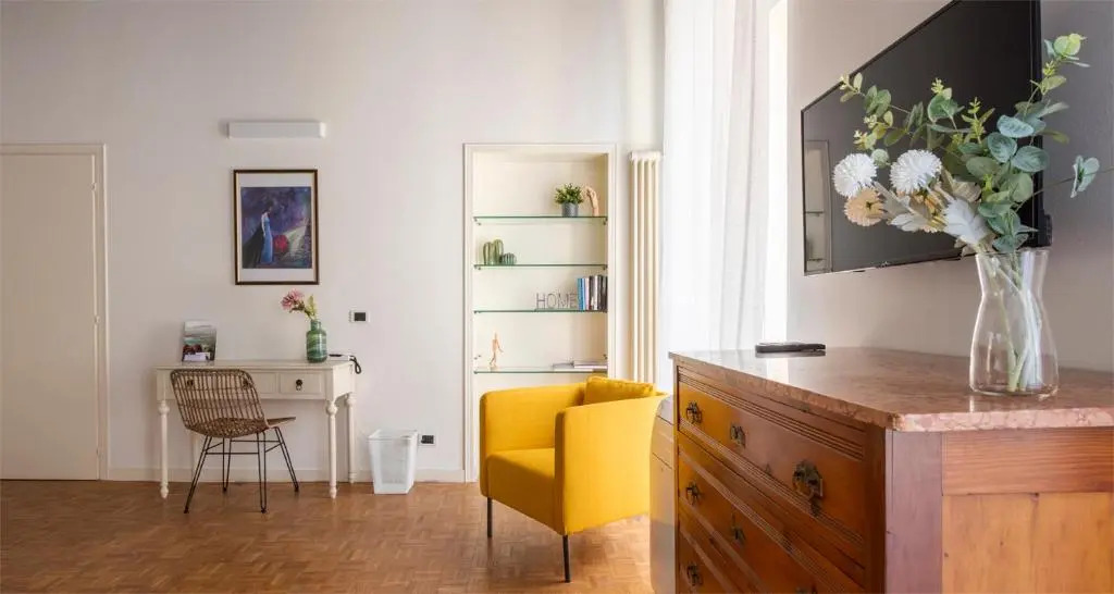 ALTIDO Beautiful 1 Bed Apt at the Como's Heart, by the Duomo