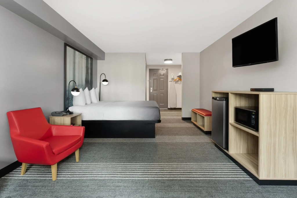 Super 8 by Wyndham Sault Ste Marie On