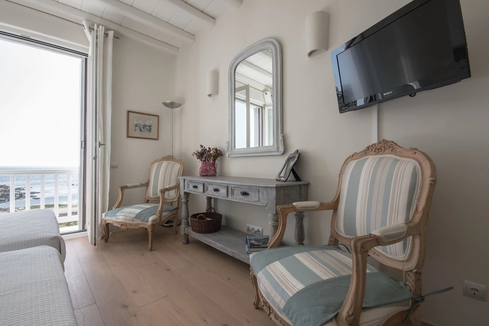 Hera iconic Mykonian Villa