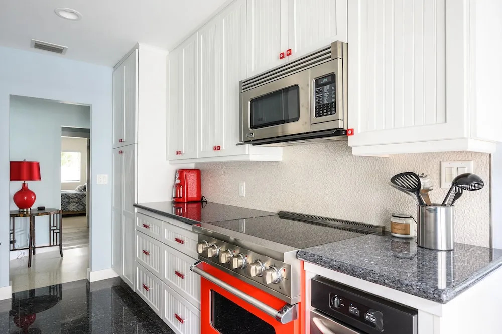 New Listing! Posh Pool Paradise On The Coast 3 Bedroom Home