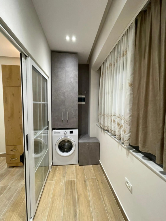 Modern 1 Bedroom City Apartment