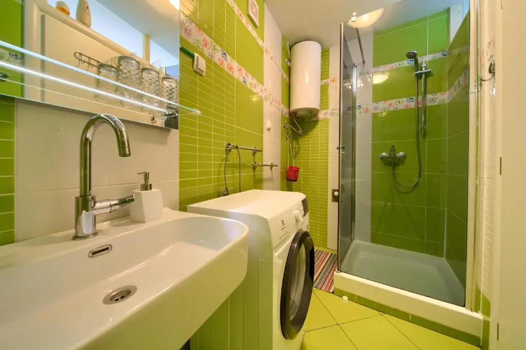 Apartment Frane