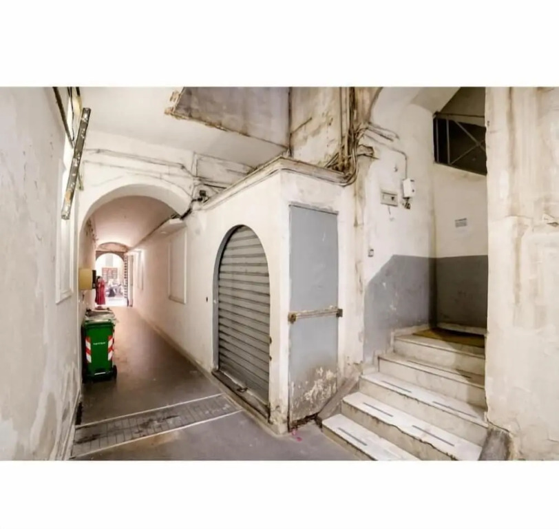 Inside Chiaia Rooms
