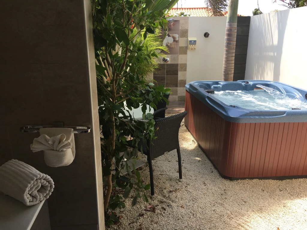 Boutique Hotel Swiss Paradise Aruba Villas and Suites