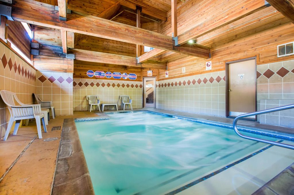 Quality Inn near Mammoth Mountain Ski Resort