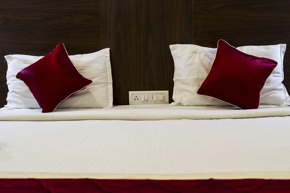 Serene Grove By OYO Rooms