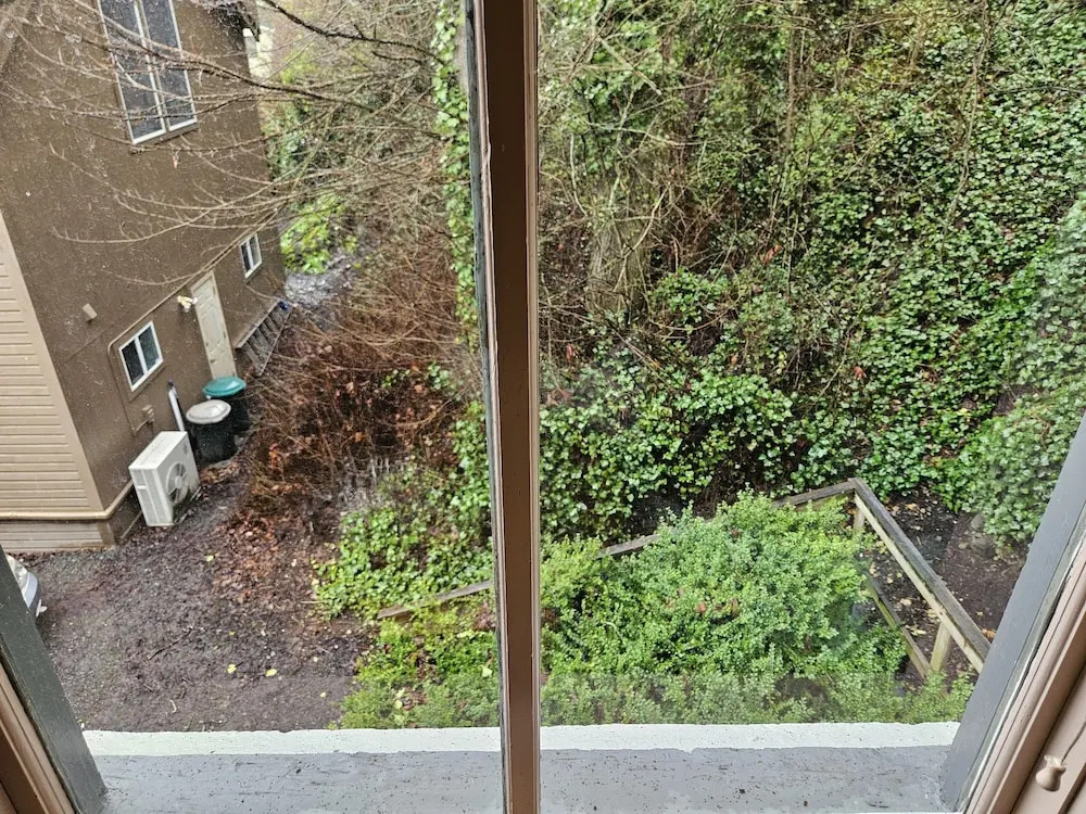 Hotel Planter