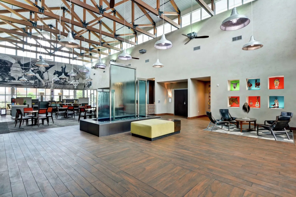 Homewood Suites By Hilton Techridge Parmer At I 35