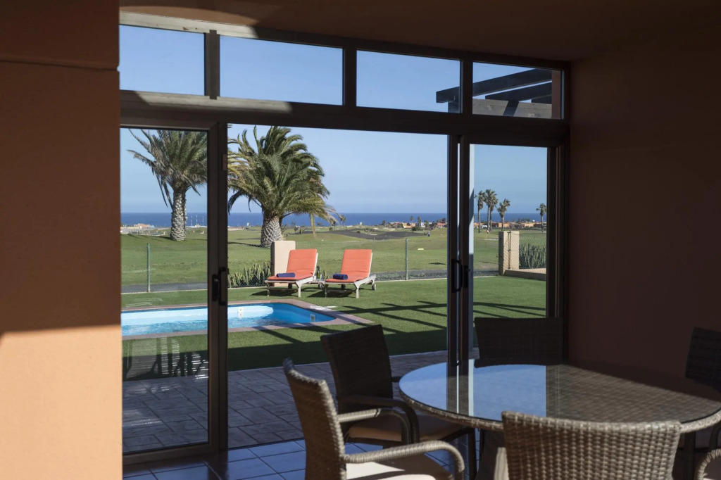 Villa Tamarindos: Large Heated Private Pool, Sea Views, A/C, WiFi