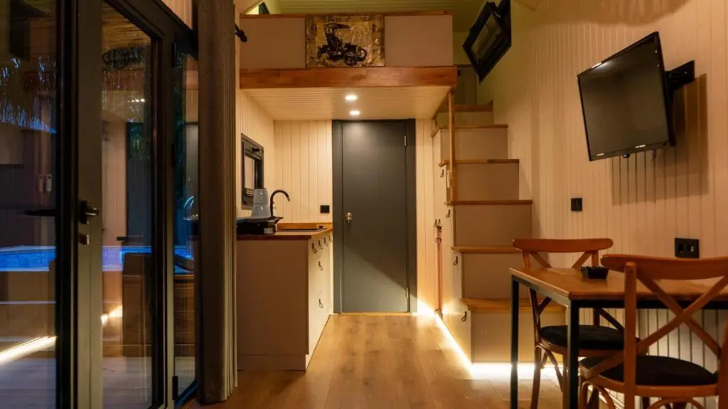 Ten Ti̇ny House