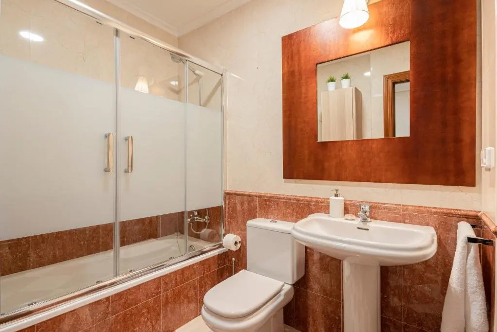 De La Guardia Suite Rosal