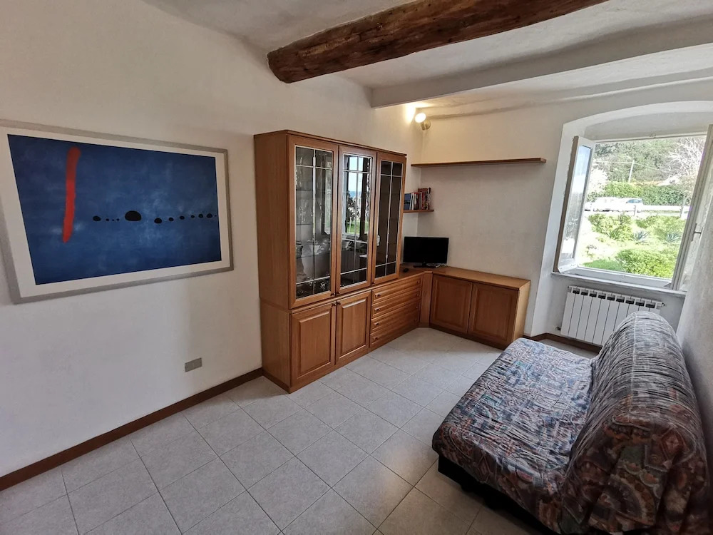 Beautiful Apartment Near The Beach