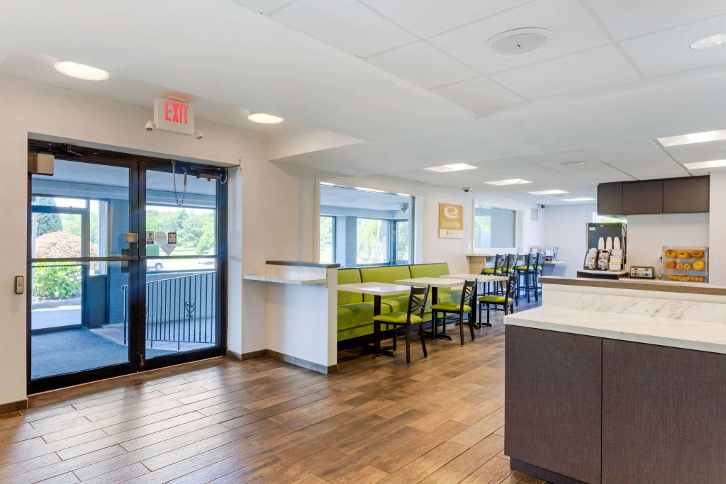 Econo Lodge Hicksville - Long Island