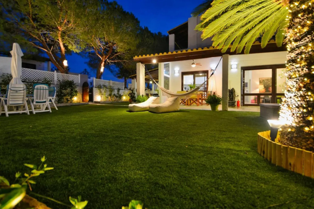 Villasonboard Dock Villa 3 Bed, 3 Bath, Canal, Greek Venice Porto Hydra