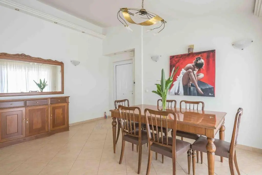 Anavissos 3bdr Seaview Beachhouse with Bbq