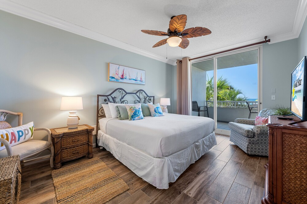 The Beach Club B202