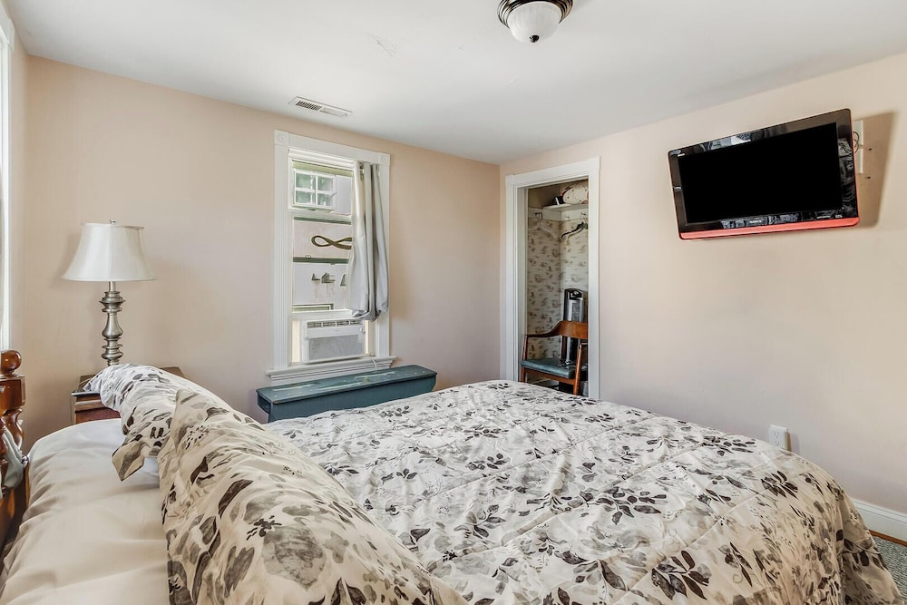 Olive Avenue 3