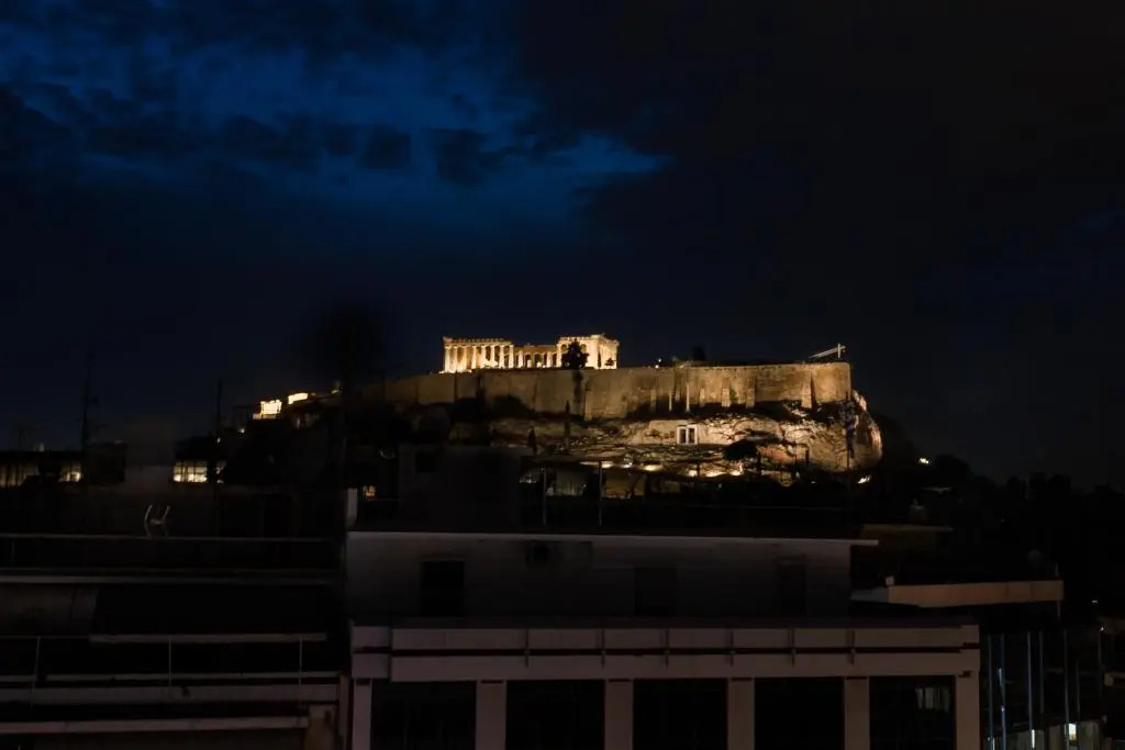 Acropolis 360° sky suite