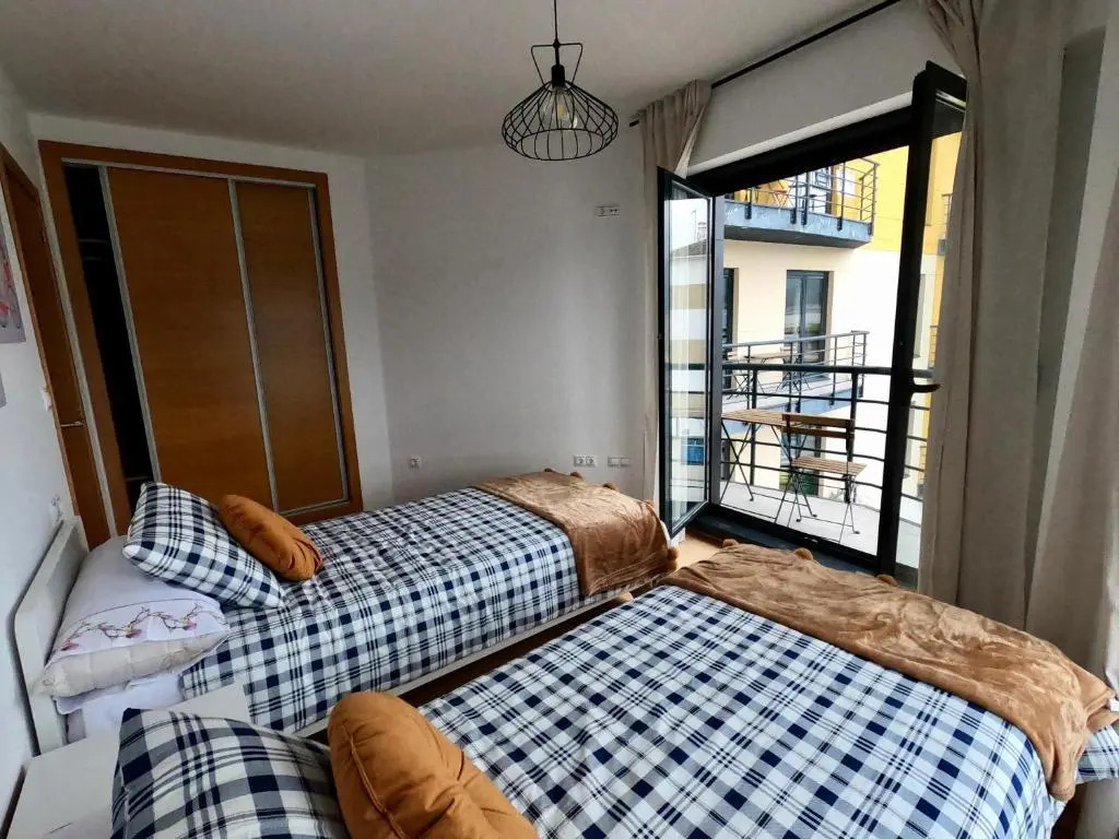 Apartamento con balcón y vistas al mar II