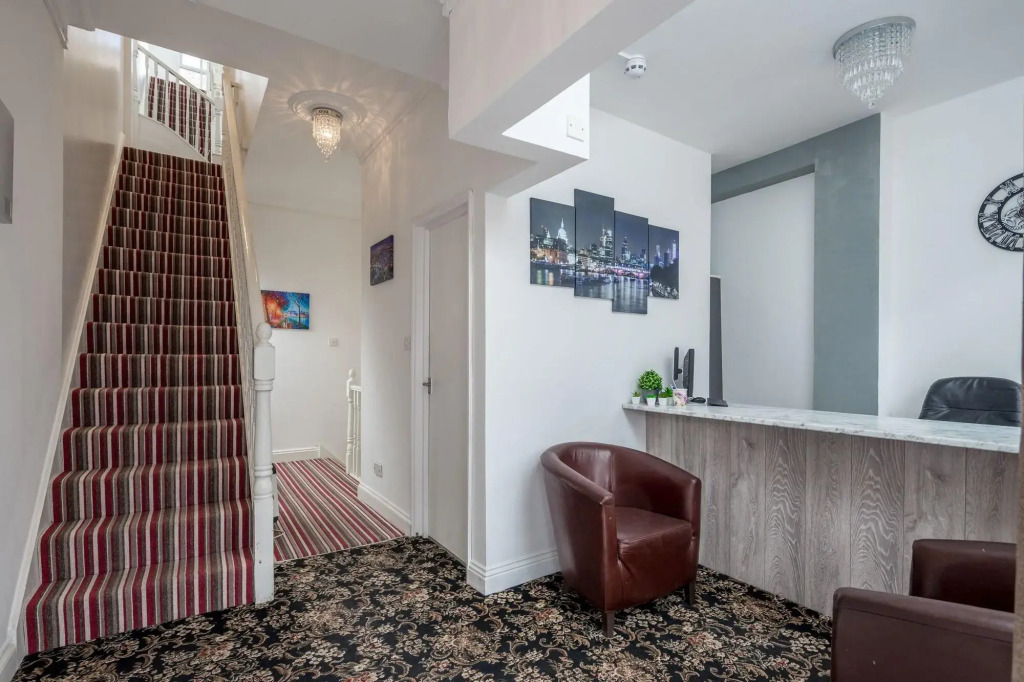 Isledon Hotel