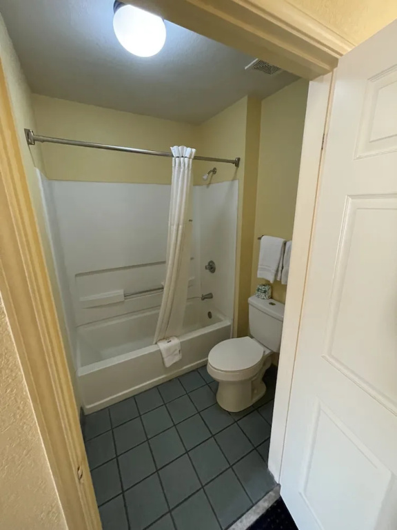Gun Barrel Executive Inn