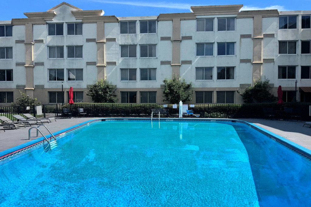 Ramada by Wyndham Birmingham Airport