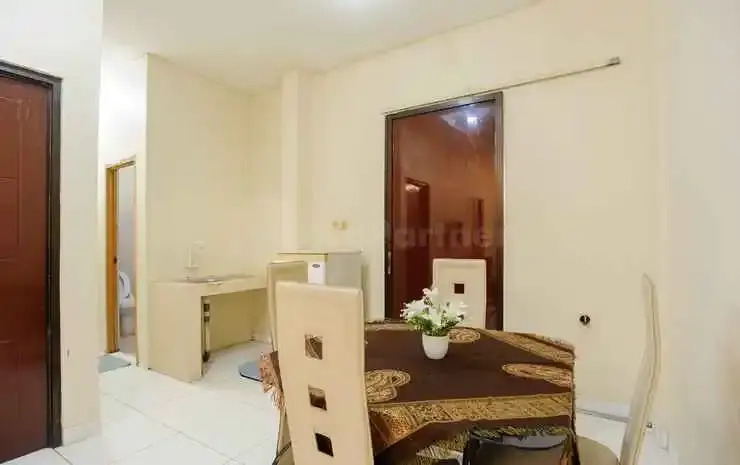 SRB near Mall Ciputra CIbubur Mitra RedDoorz