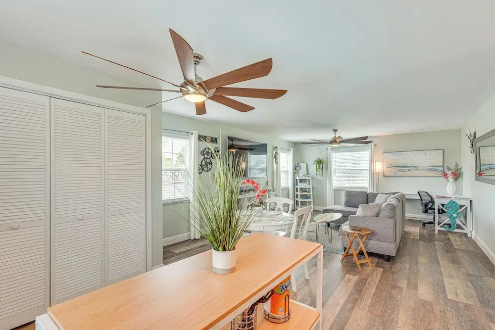 8 Mi to Beaches: Getaway w/ Pool in Panama City!