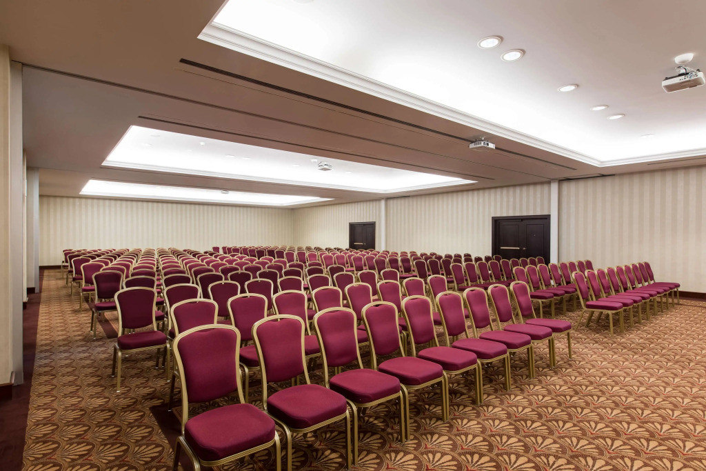 Radisson Blu Carlton Hotel, Bratislava