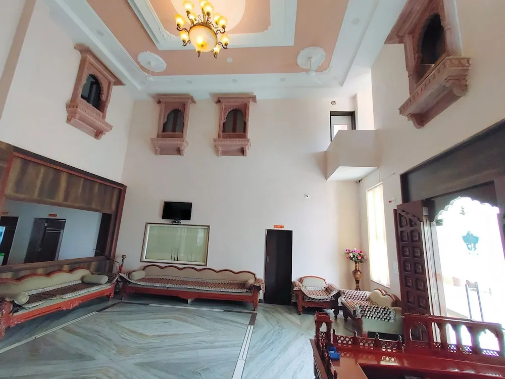 Amar Palace -A Heritage Hotel