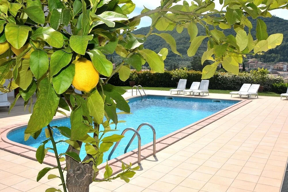 C Le Terrazze - 10 Sleeps With Shared Pool in Garda