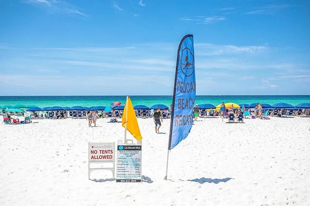 Pelican Beach 307