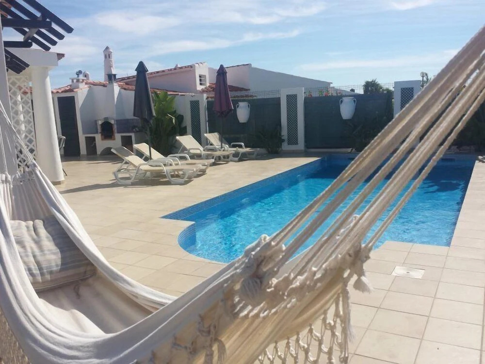 Villa 2, great spot Oura beach, Albufeira