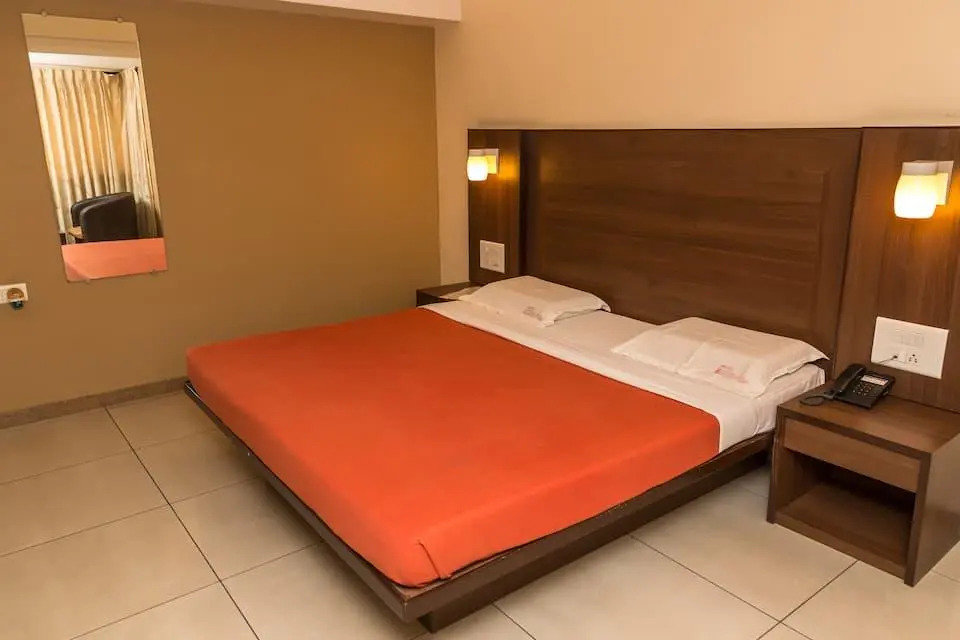 Hotel Vasanth Mahal