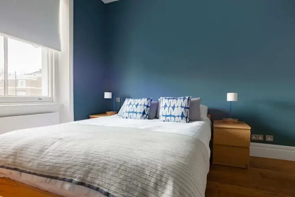 The Notting Hill Escape - Modern & Bright 3BDR Flat with Balcony