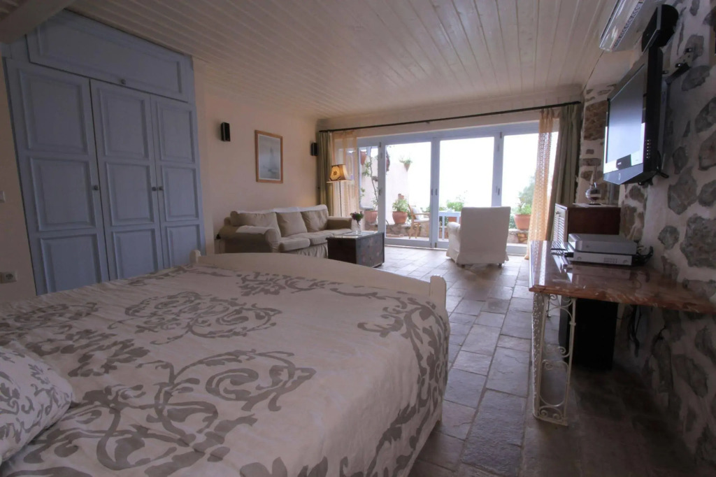 Beyaz Yunus Hotel