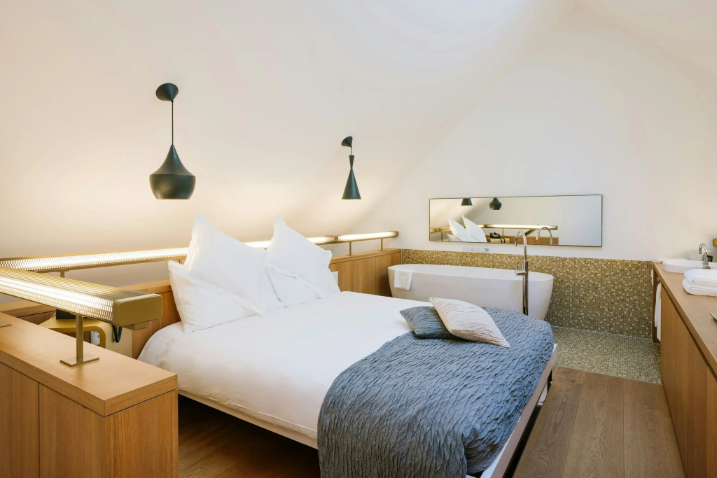 B2 Boutique Hotel + Spa