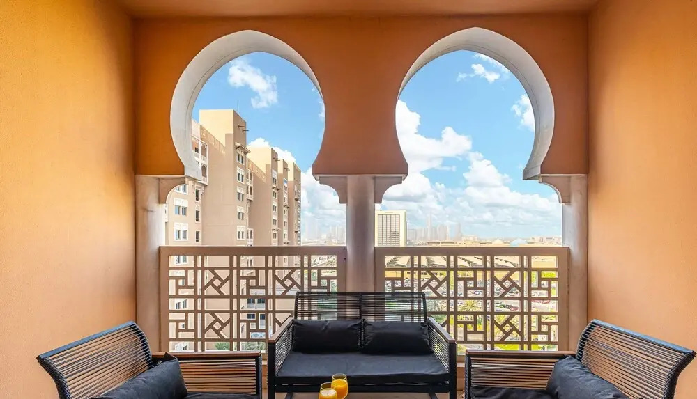 LUX Holiday Home - IBN Residence 1