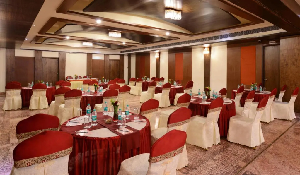 Keshav Clarks Inn Gadag