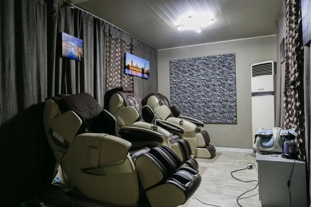 The Healing Guesthouse - Hostel